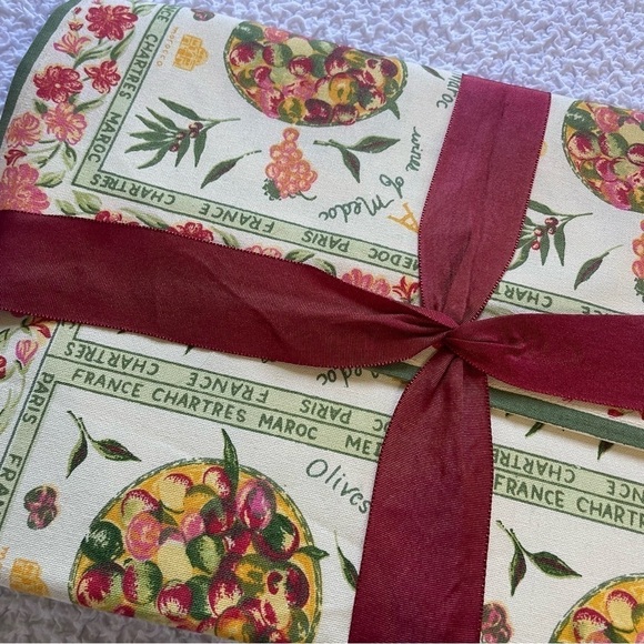 April Cornell Placemats & Napkins Set of Four (4) Olives Wine France NWT - Picture 5 of 11